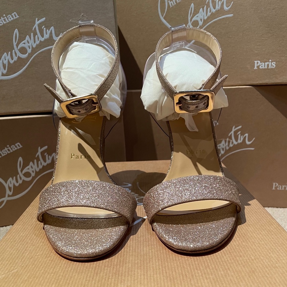 Christian Louboutin 💕Levitalo Ankle Sandal💕